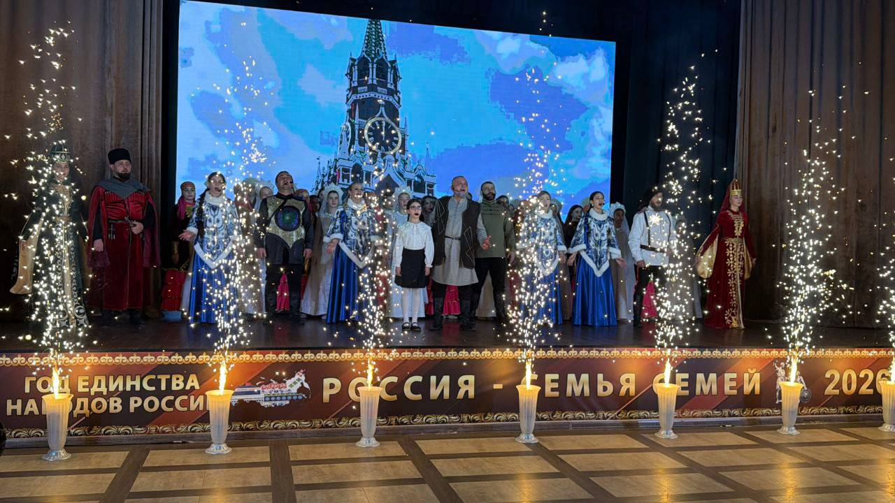 Первый заместитель председателя Народного Собрания (Парламента) КЧР Хызыр Чеккуев и председатель Комитета по здравоохранению, социальной политике и спорту НС КЧР Хасан Хубиев побывали в Карачаевске, где состоялся отчётный... Первый заместитель председателя Народного Собрания (Парламента) КЧР Хызыр Чеккуев и председатель Комитета по здравоохранению, социальной политике и спорту НС КЧР Хасан Хубиев побывали в Карачаевске, где состоялся отчётный...