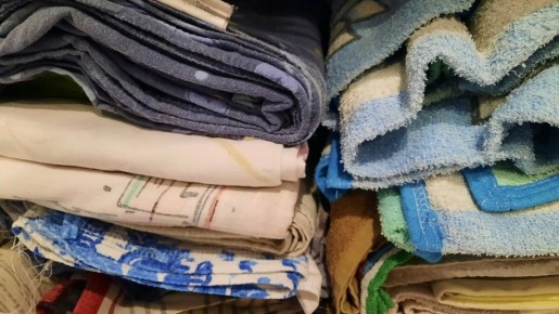 Вертикальное хранение постельного белья: новый взгляд на порядок в шкафу