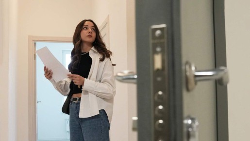 Ипотечные ставки резко упали: стоит ли спешить с кредитом на жильё?