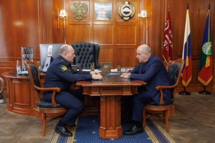 Глава Карачаево-Черкесии Рашид Темрезов провёл рабочую встречу с руководителем Управления Федеральной службы судебных приставов по КЧР – главным судебным приставом КЧР Рамазаном Урусовым
