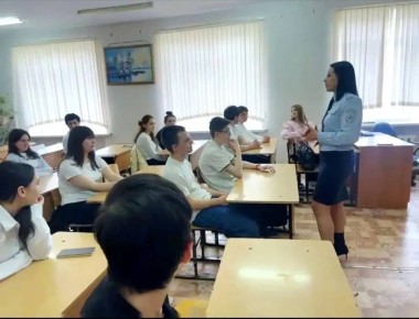 В целях сокращения дорожно-транспортных происшествий с участием несовершеннолетних водителей, управляющих транспортными средствами без соответствующего права, сотрудниками Госавтоинспекции Отдела МВД России по г. Черкесску...