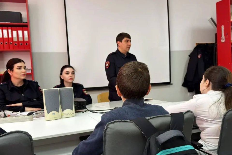 � ������ ����������-����������������� ����������� ������ � ��������� ���������� ������� � ������������������� ������������ �. ����������� � ������������� ������ � ������������ 7-8 ������� � �������� �����������...