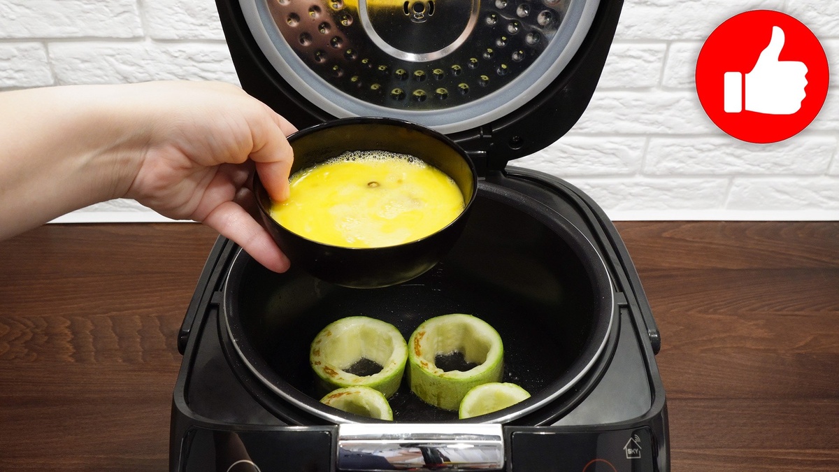 Яичница в кабачках: идеальный завтрак для всей семьи