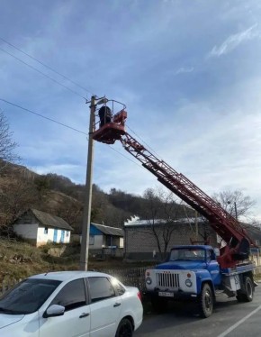 По итогам приема прокурора Карачаево-Черкесской Республики Олега Жарикова приняты меры к восстановлению уличного освещения в ауле Каменномост