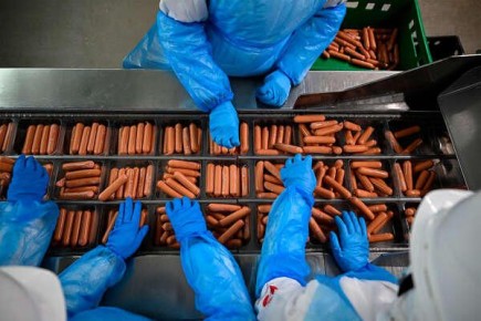 Великолукский мясокомбинат опроверг слухи о банкротстве