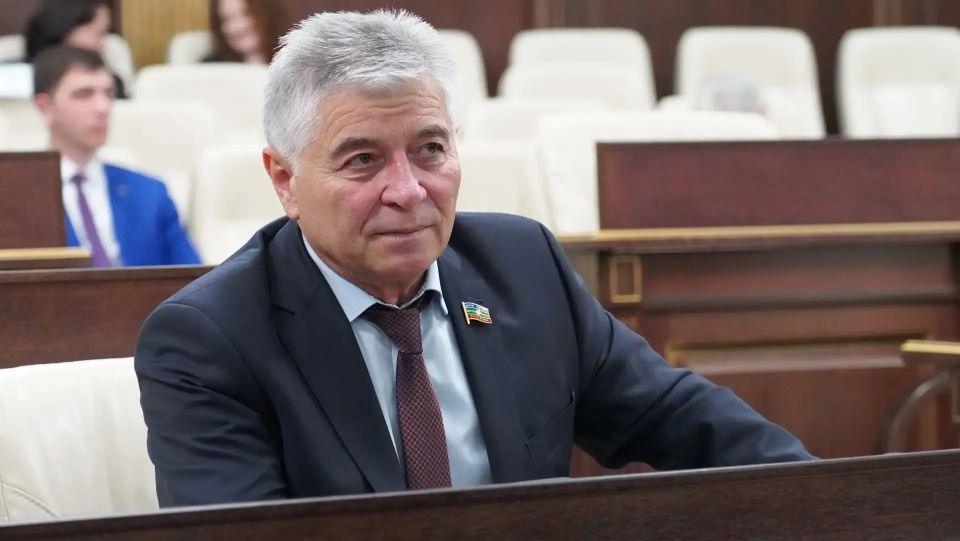 Депутаты Народного собрания КЧР рассмотрели законопроект о выплатах многодетным семьям Депутаты Народного собрания КЧР рассмотрели законопроект о выплатах многодетным семьям