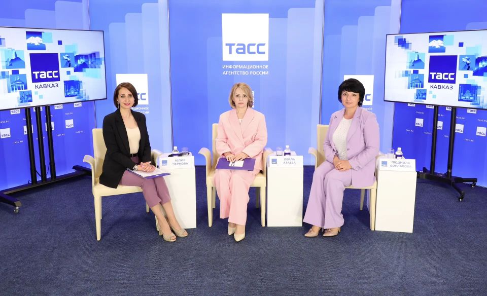 #Прямосейчас Региональный информационный центр "ТАСС Кавказ" в Пятигорске проводит пресс-конференцию, посвященную началу детской летней оздоровительной кампании в Карачаево-Черкесской Республике (КЧР) в 2026 году