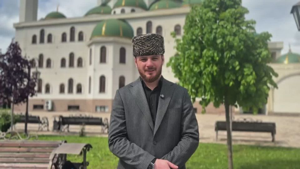 В преддверии празднования Курбан-байрам, Имам соборной мечети Черкесска Динислам-хаджи Семенов обратился к жителям и гостям столицы с важным призывом соблюдать меры предосторожности в праздничные дни