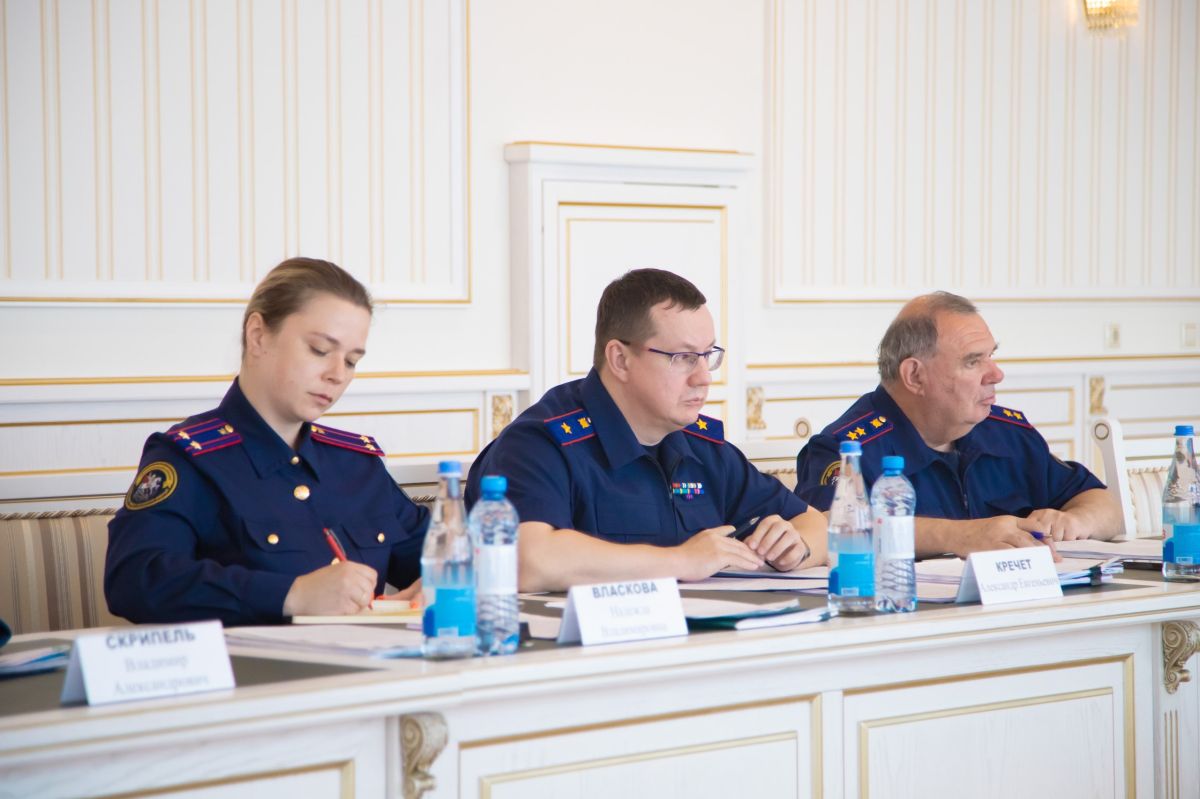 Председатель СК России провёл совещание по вопросу практического применения инновационных ДНК-технологий Председатель СК России провёл совещание по вопросу практического применения инновационных ДНК-технологий
