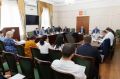 Сегодня вице-премьер КЧР Дагир Смакуев провел заседание Правительства региона, на котором было рассмотрено порядка 15 вопросов