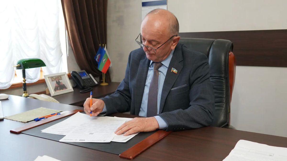Депутаты присоединились к акции «Международный тотальный диктант на родных языках» Депутаты присоединились к акции «Международный тотальный диктант на родных языках»