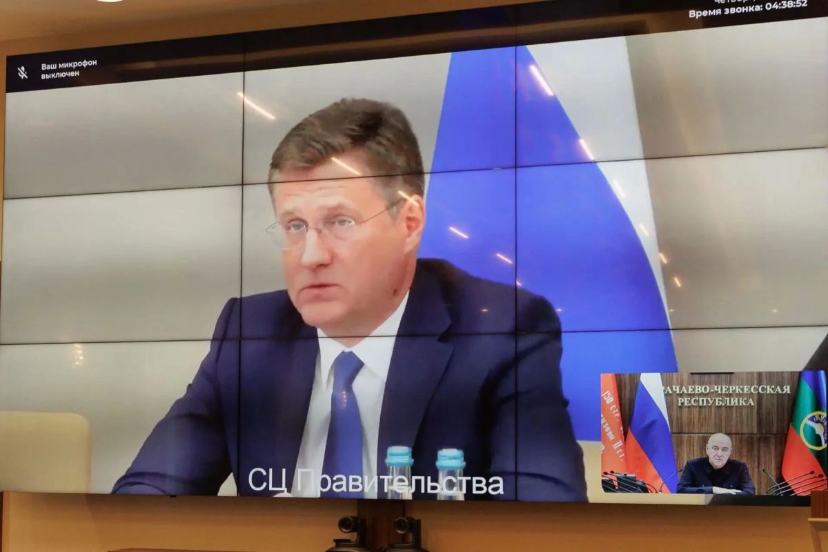 Рашид Темрезов: КЧР обеспечивает устойчивость топливного рынка вместе с федеральным штабом Рашид Темрезов: КЧР обеспечивает устойчивость топливного рынка вместе с федеральным штабом