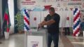 Член Совета при Президенте РФ по развитию гражданского общества и правам человека Владимир Ряховский посетил избирательный участок №210 в мкр Московском Усть-Джегуты