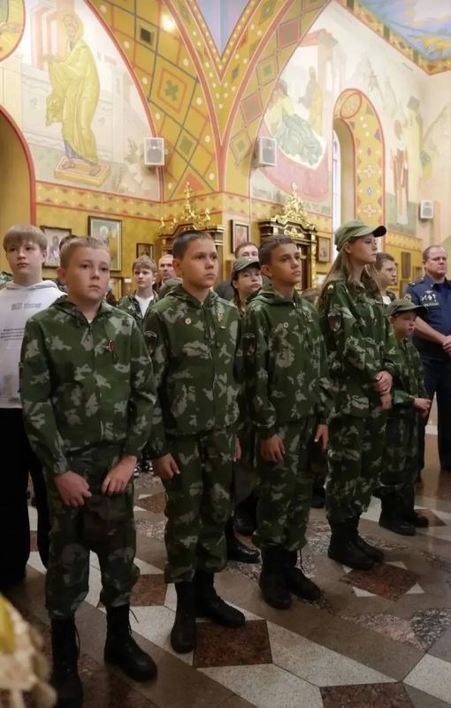 Православная молодежь. Черкесска приняла участие во встрече ковчега с частицей посоха пророка Моисея Православная молодежь. Черкесска приняла участие во встрече ковчега с частицей посоха пророка Моисея