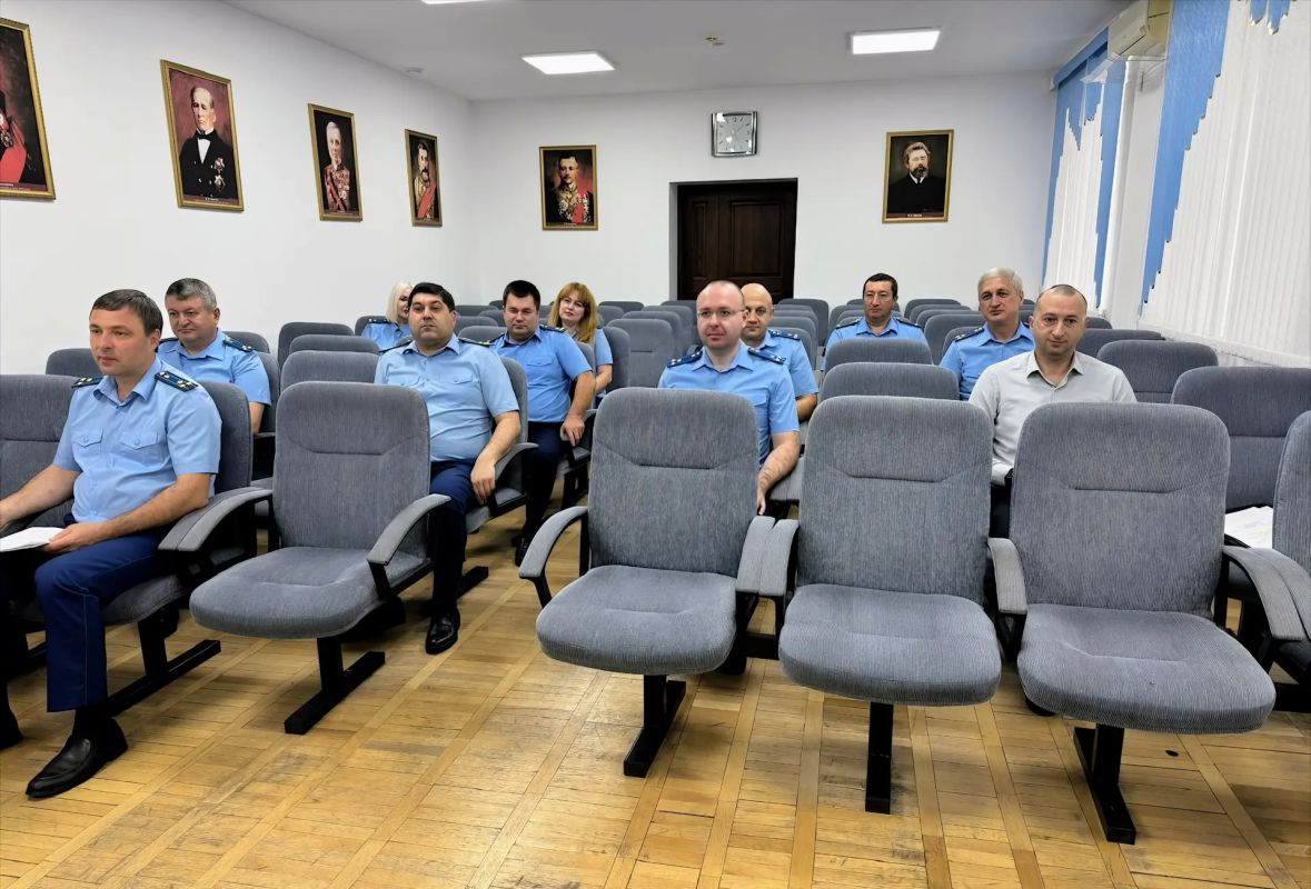 Под председательством первого заместителя прокурора Карачаево-Черкесской Республики Санала Бахникова состоялось заседание Научно-консультативного совета при прокуратуре КЧР Под председательством первого заместителя прокурора Карачаево-Черкесской Республики Санала Бахникова состоялось заседание Научно-консультативного совета при прокуратуре КЧР