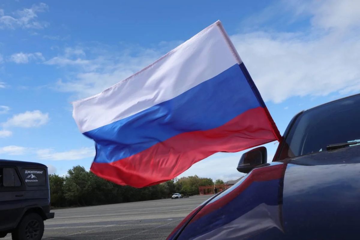 В Карачаево-Черкесии состоялся автопробег, приуроченный ко Дню воссоединения Донбасса и Новороссии с Россией! В Карачаево-Черкесии состоялся автопробег, приуроченный ко Дню воссоединения Донбасса и Новороссии с Россией!