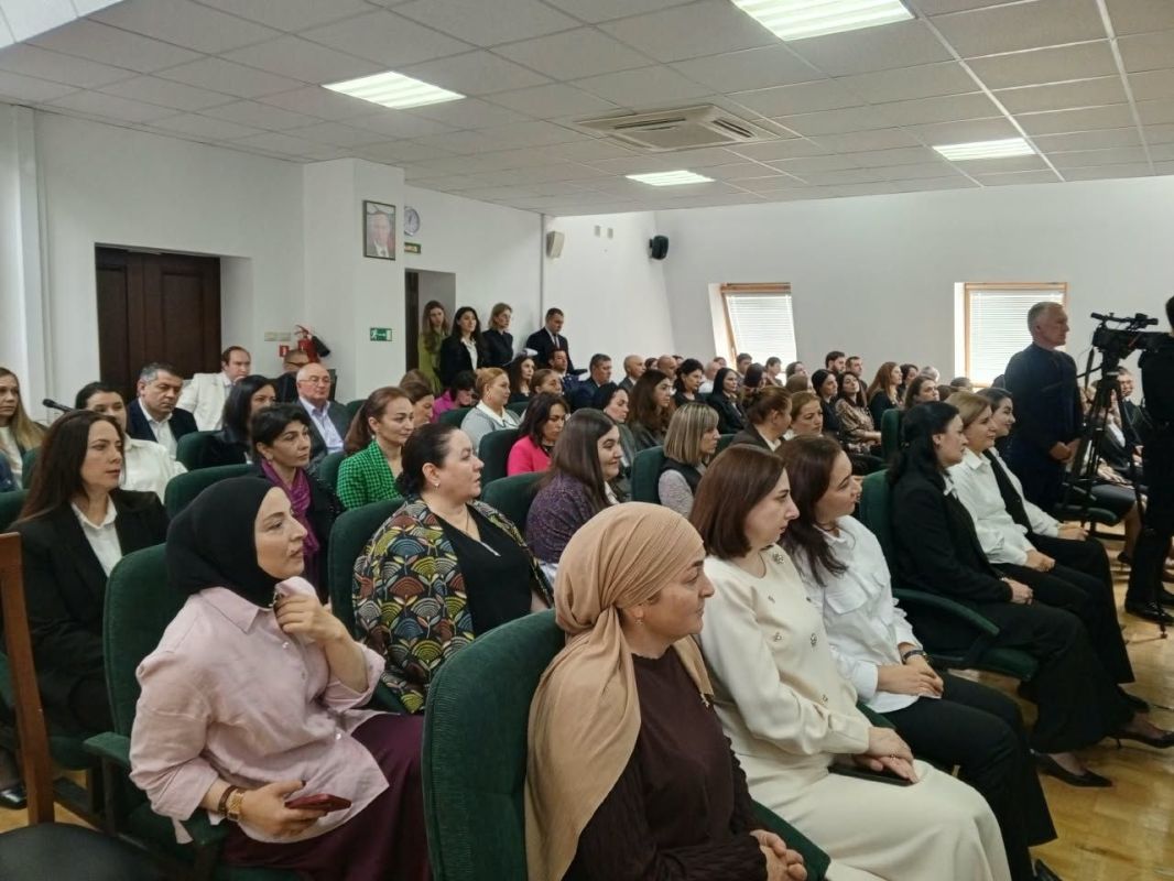 В эти минуты Глава Карачаево-Черкесии официально представляет нового руководителя Управления федерального казначейства по Карачаево-Черкесии В эти минуты Глава Карачаево-Черкесии официально представляет нового руководителя Управления федерального казначейства по Карачаево-Черкесии