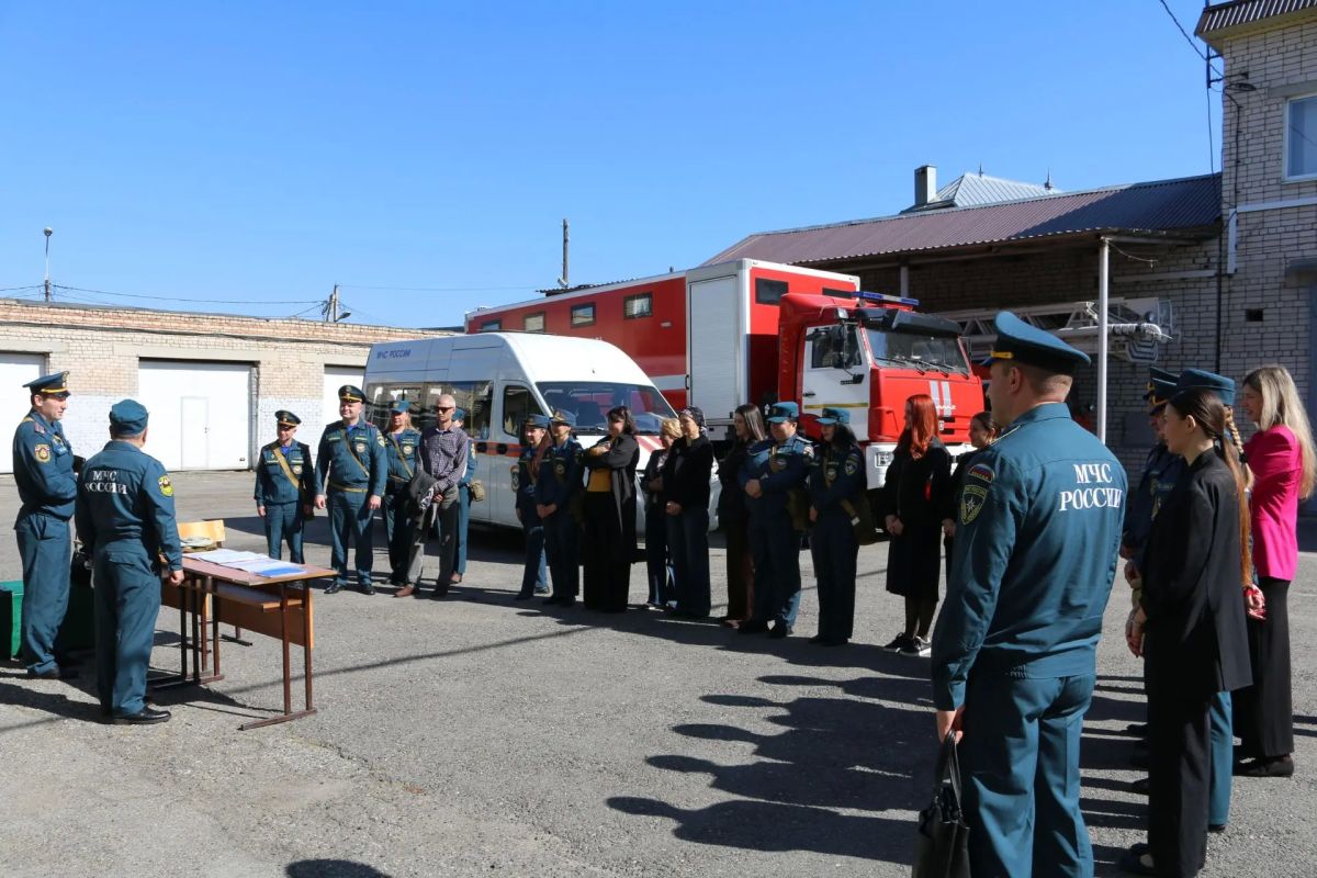 В рамках второго этапа тренировки по Гражданской обороне прошли соревнования нештатных аварийно-спасательных формирований и занятия с личным составом В рамках второго этапа тренировки по Гражданской обороне прошли соревнования нештатных аварийно-спасательных формирований и занятия с личным составом
