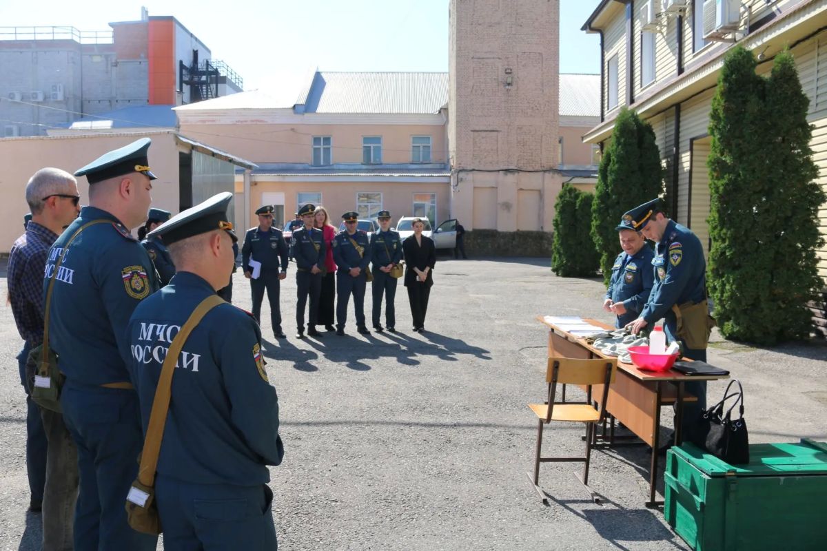В рамках второго этапа тренировки по Гражданской обороне прошли соревнования нештатных аварийно-спасательных формирований и занятия с личным составом В рамках второго этапа тренировки по Гражданской обороне прошли соревнования нештатных аварийно-спасательных формирований и занятия с личным составом