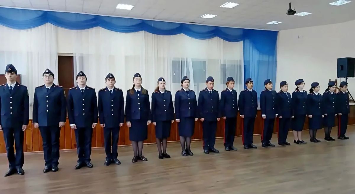 В Карачаевске ученики профильного кадетского класса СК России приняли клятву кадета В Карачаевске ученики профильного кадетского класса СК России приняли клятву кадета