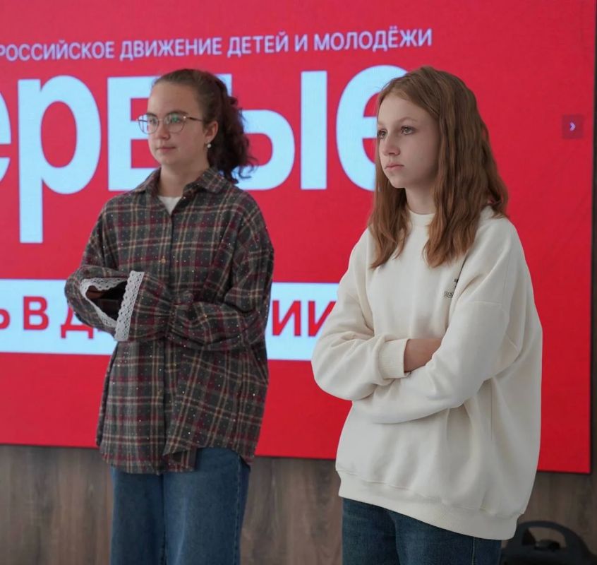 Пробуем себя на сцене вместе со «Школьной классикой»! Пробуем себя на сцене вместе со «Школьной классикой»!
