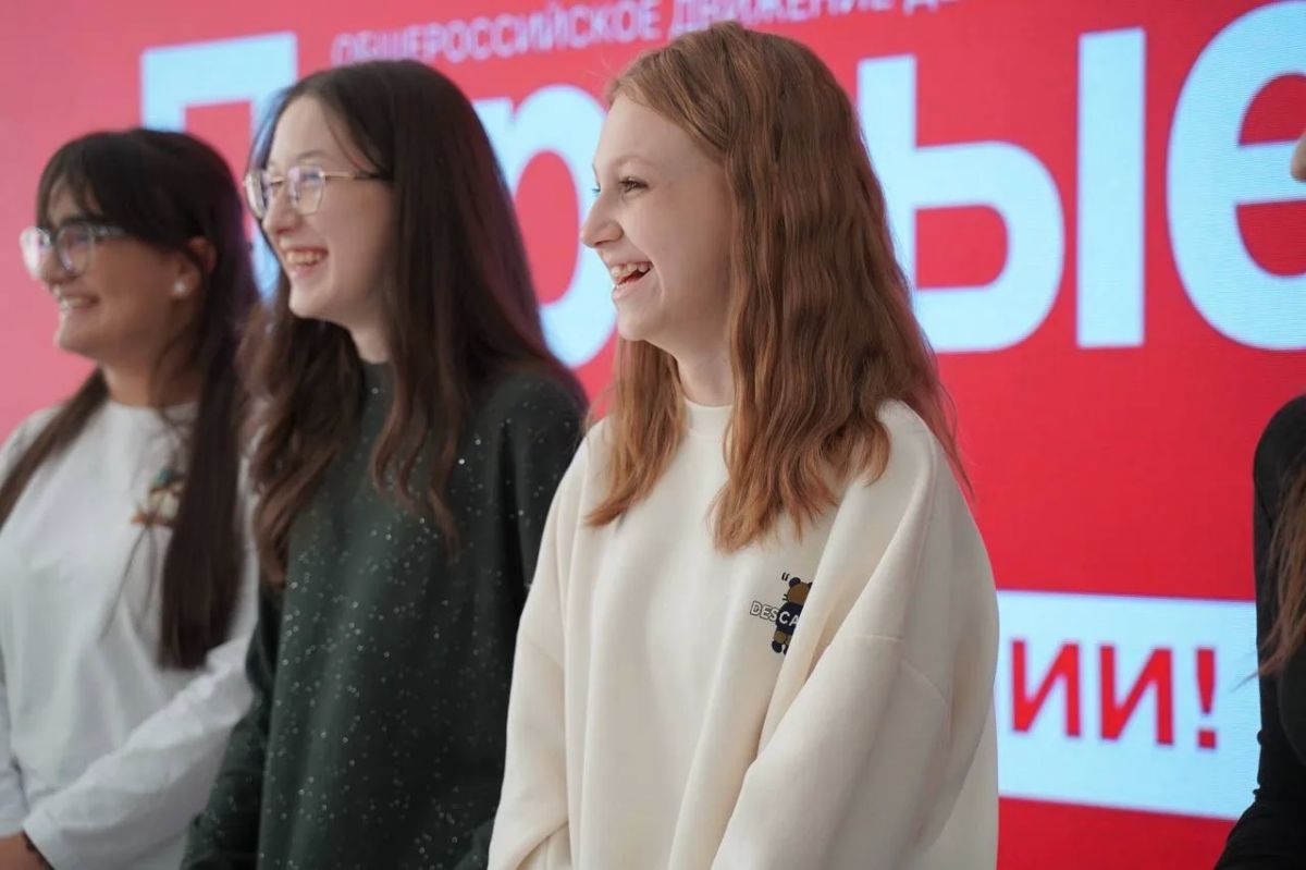Пробуем себя на сцене вместе со «Школьной классикой»! Пробуем себя на сцене вместе со «Школьной классикой»!