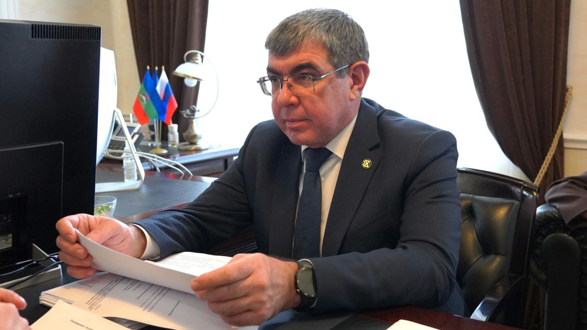 Адам Гочияев провел заседание Комитета по бюджету, финансам и налогам Адам Гочияев провел заседание Комитета по бюджету, финансам и налогам
