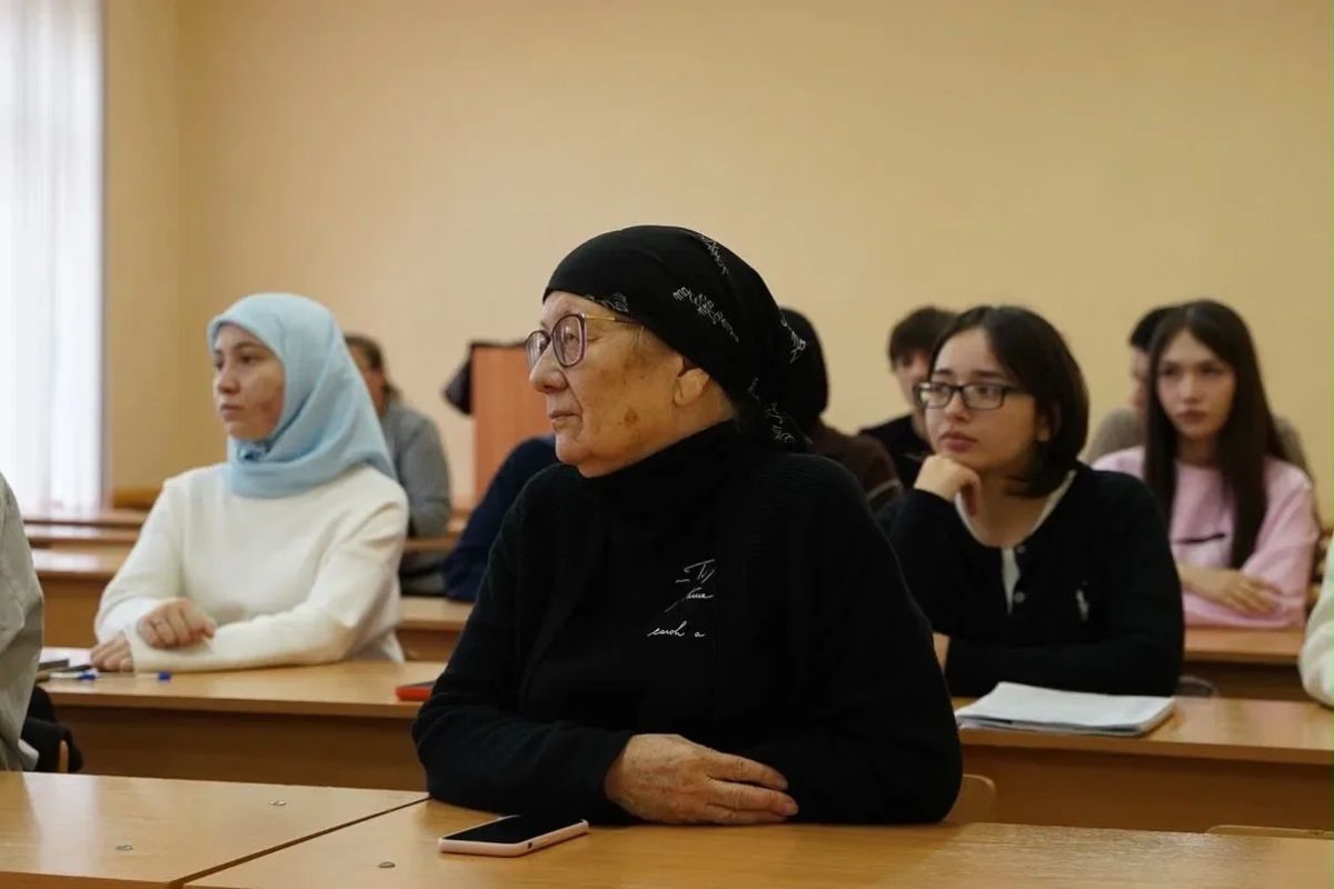 Для студентов института экономики и управления Северо-Кавказской государственной академии состоялась лекция «Деловое общение в контрольной деятельности: как говорить о сложном профессионально» Для студентов института экономики и управления Северо-Кавказской государственной академии состоялась лекция «Деловое общение в контрольной деятельности: как говорить о сложном профессионально»