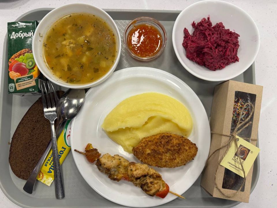 где и как обедает администратор: подробности за кулисами