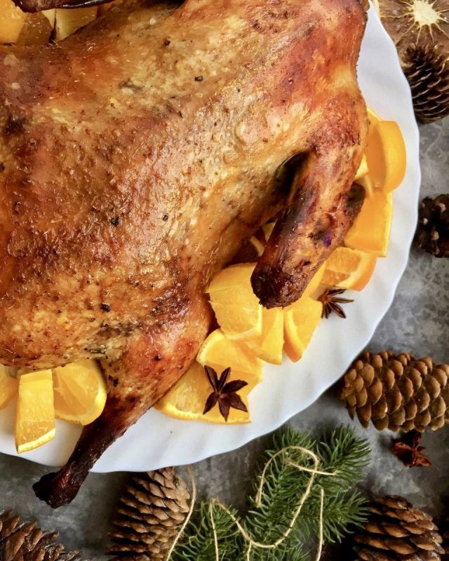 Необычное угощение для праздников: утка с апельсинами