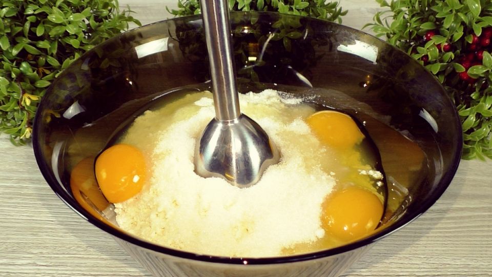 Пирог с яблоками на сковороде: простой и быстрый рецепт